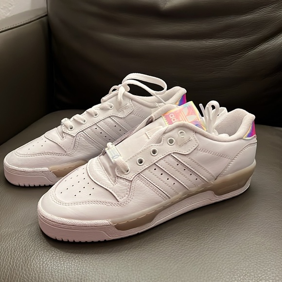 Adidas Rivalry Low - Picture 3 of 5